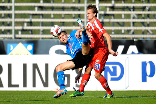 Halmstads Mikael Boman och Åtvidabergs Månz Karlsson