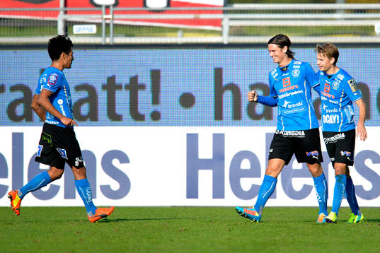 Halmstads Marcus Antonsson jublar