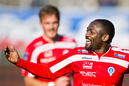 Åtvidabergs John Owoeri jublar