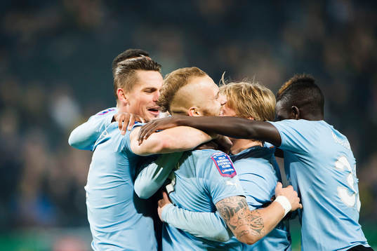 Malmö FFs spelare jublar