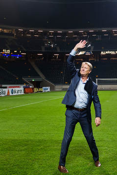 Malmö FFs tränare Åge Hareide jublar