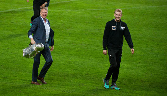 Malmö FFs tränare Åge Hareide med Lennart Johanssons