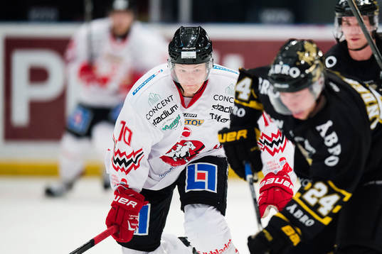 Vita Hästens Jesper Samuelsson