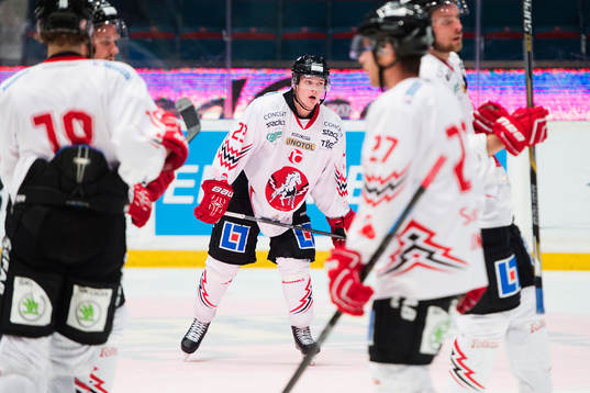 Vita Hästens Viktor Amnér deppar