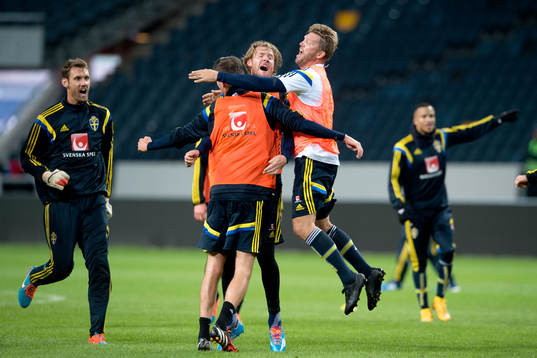 Sveriges Ola Toivonen, Marcus Allbäck och målvakt Andreas