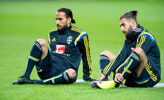 Sveriges Erkan Zengin och Jimmy Durmaz