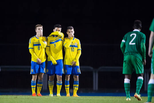 Sveriges Elias Andersson, Valmir Berisha och Erdal Rakip
