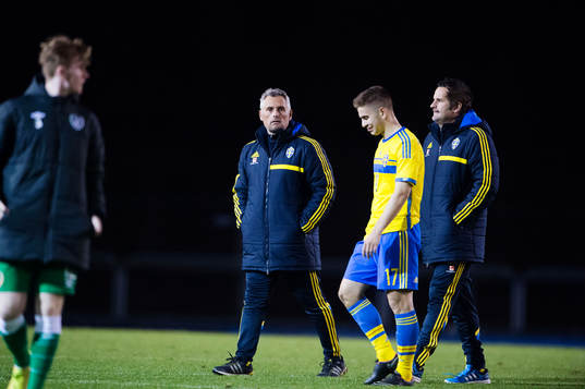 Sveriges förbundskapten Claes Eriksson och Mirza Halvadzic