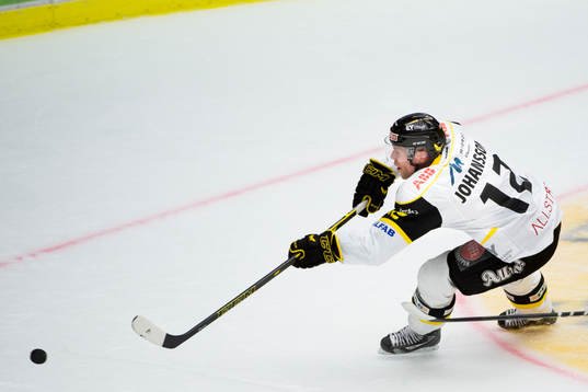Västerås Fredrik Johansson gör 0-1