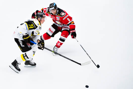 Malmö Redhawks Tony Romano och Västerås Linus Svedlund