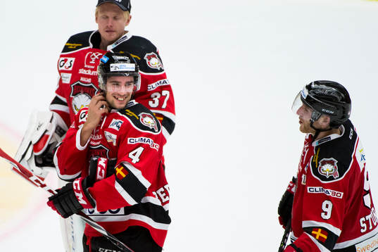 Malmö Redhawks Nils Bergström är glad