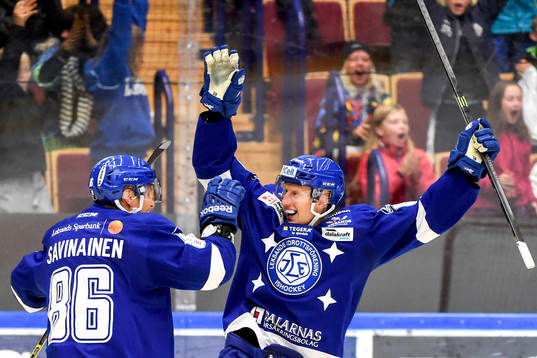Leksands Toni Kähkönen jublar