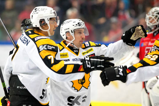 Skellefteås Pär Lindholm jublar