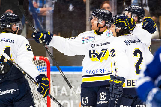 HV71s Erik Christensen, Teemu Laine, Kristofer Berglund och