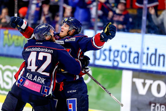 Linköpings Jonas Almtorp jublar