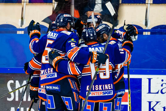 Växjö firar reducering till 1-2 genom Liam Reddox