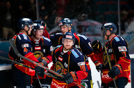 Djurgårdens Joakim Eriksson (m) gör avgörande 4-3 och