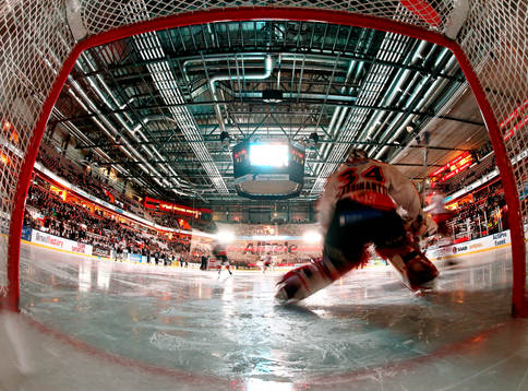 Luleås målvakt Joel Lassinantti före  ishockeymatchen i