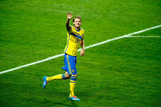 Sveriges Ola Toivonen jublar