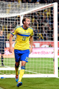 Sveriges Ola Toivonen jublar