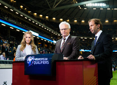 s studio innan fotbollsmatchen i EM-kvalet mellan Sverige