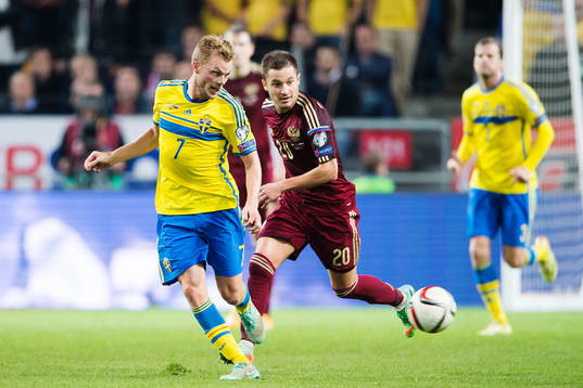 Sveriges Sebastian Larsson och Rysslands Viktor Fayzulin