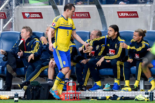 Sveriges Zlatan Ibrahimovic klappar om Kim Källström