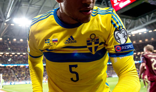 Sveriges Martin Olsson med armbildel