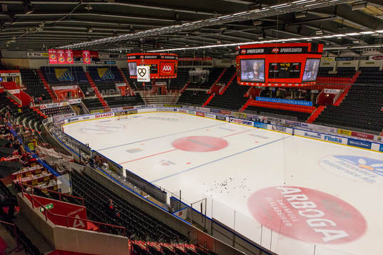 Generell bild över AXA Sports Center innan ishockeymatchen