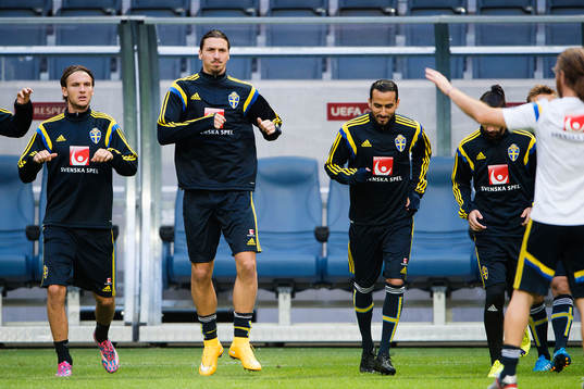 Sveriges Albin Ekdal, Zlatan Ibrahimovic och Erkan Zengin
