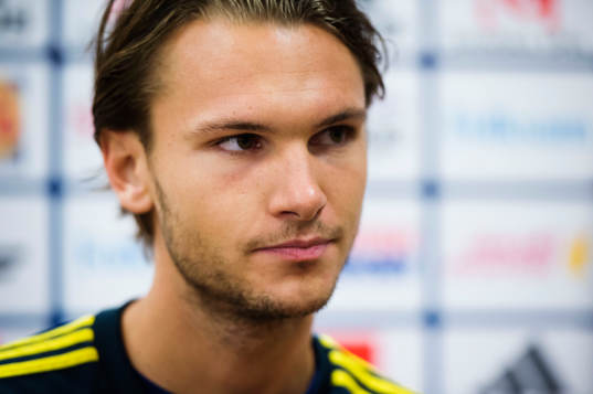 Sveriges Albin Ekdal pratar med media