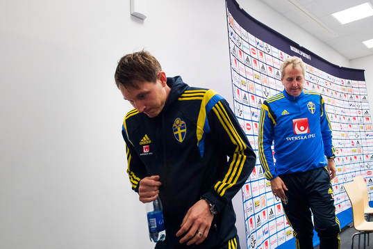 Sveriges Kim Källström och förbundskapten Erik Hamrén