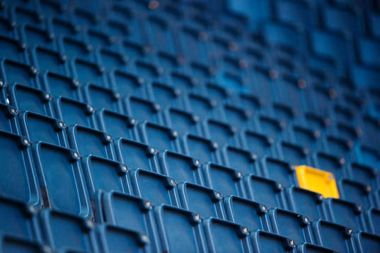 Tomma stolar på Friends Arena