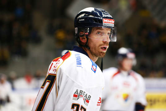Djurgårdens Mikael Samuelsson