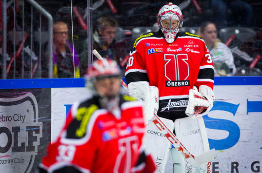 Örebros målvakt Henrik Lundberg och målvakt Julius
