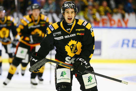 Skellefteås Andrew Calof jublar