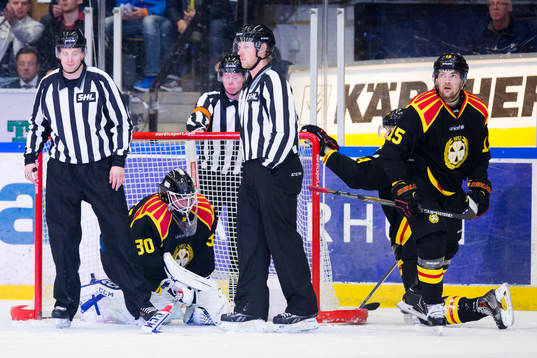 Brynäs Joel Gistedt och Simon Bertilsson deppar