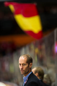 Modos tränare Anders Forsberg deppar