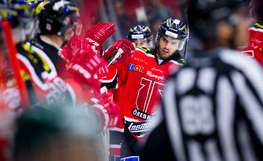 Örebros Martin Johansson jublar