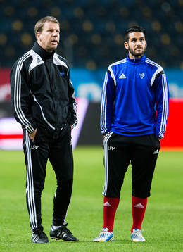 Liechtensteins förbundskapten René Pauritsch och Michele
