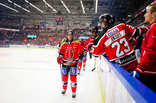 Örebros Jared Aulin jublar