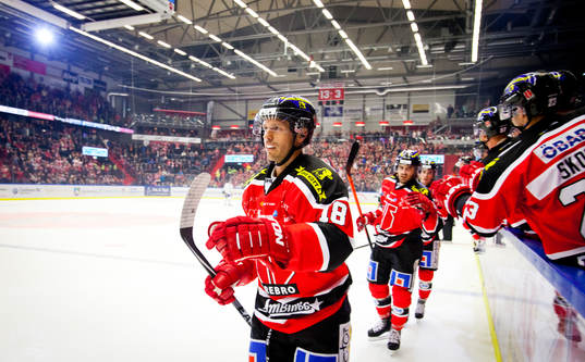 Örebros Jared Aulin jublar