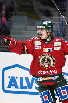 Frölundas Max Görtz jublar