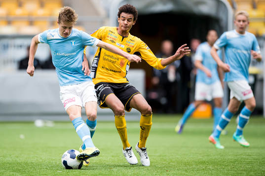 Malmö FFs Mattias Svanberg och Elfsborgs Jonathan Gilkes