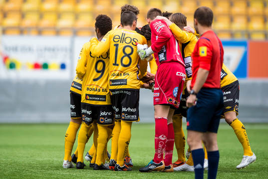 Elfsborgs lag i klunga innan fotbollsmatchen i