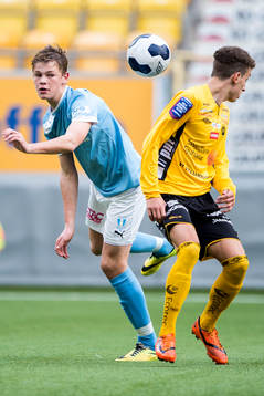 Malmö FFs Hugo Andersson och Elfsborgs Arian Kabashi