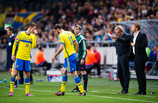Sveriges Branimir Hrgota och Johan Elmander får