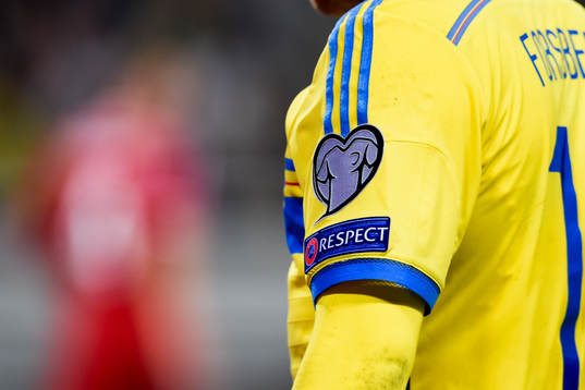 UEFA, Respect logotyp på Sveriges tröja