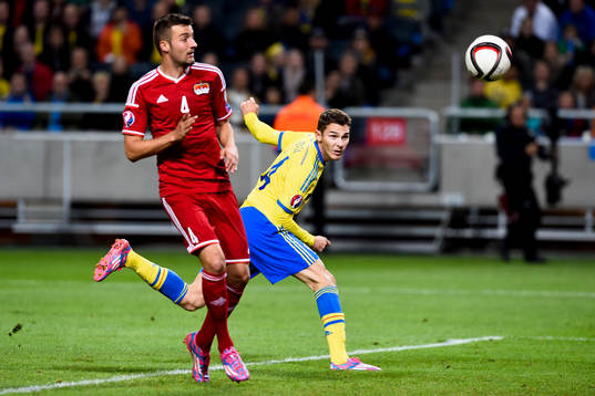 Sveriges Branimir Hrgota är nära att göra 3-0