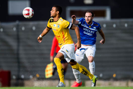 Lunds Salif Camara Jönsson och Trelleborgs Robin Jacobsson